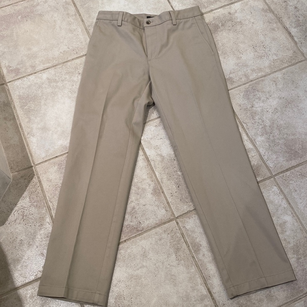 Van Heusen men’s khaki pants